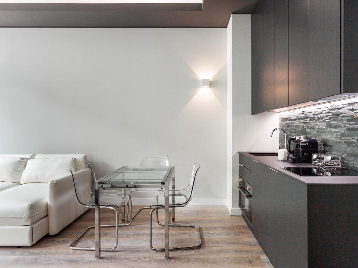 Easyhomes-City Centre Suites Mediolan Zewnętrze zdjęcie