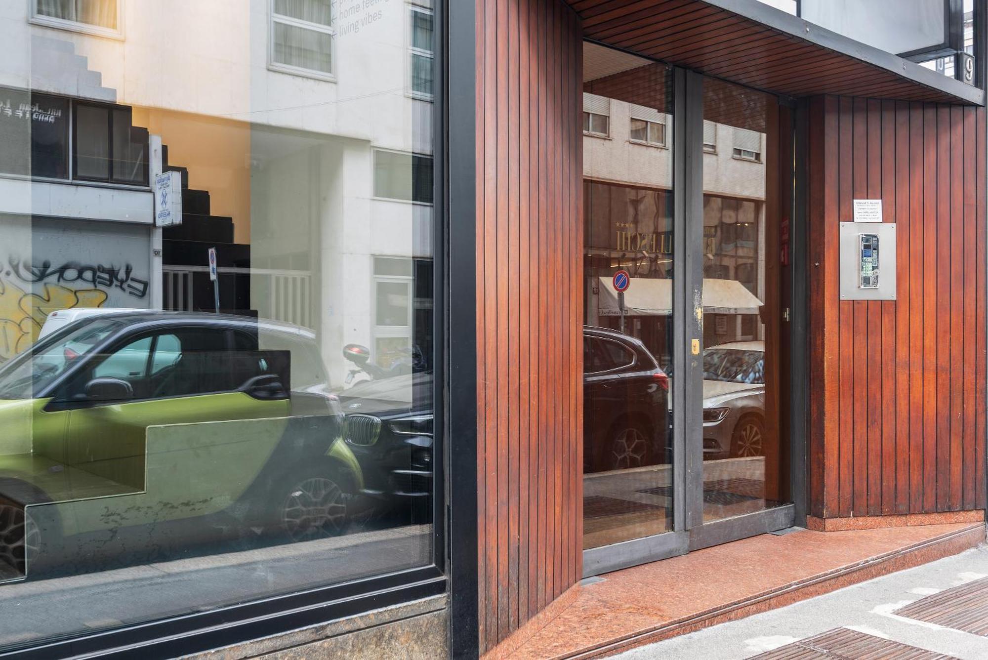 Easyhomes-City Centre Suites Mediolan Zewnętrze zdjęcie
